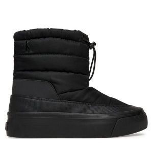 Śniegowce Calvin Klein. Czarne buty zimowe Calvin Klein, z nylonu, bez obcasa, bez zapięcia. Za 389,99 zł.