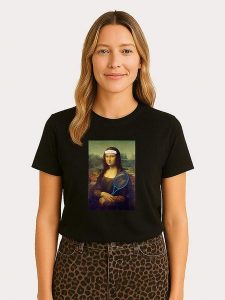 WOOOP Koszulka "Mona Lisa Tennis" w kolorze czarnym rozmiar: S. Czarne bluzki Wooop, s, bez wzorów, z bawełny, bez kołnierzyka, bez ramiączek. Za 56,99 zł.