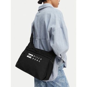 Torebka Billabong. Czarne listonoszki Billabong, bez wzorów, bez dodatków. Za 79,99 zł.