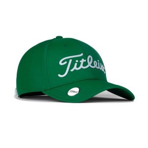 Czapka z daszkiem do golfa Titleist. Brązowe czapki FOOTJOY, bez wzorów, sportowe. Za 119,99 zł.
