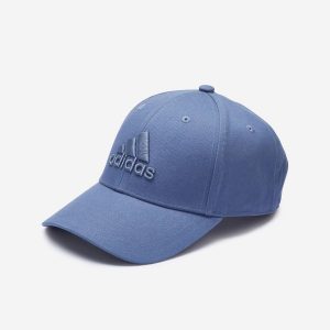 Czapka z daszkiem ADIDAS. Białe czapki ADIDAS, bez wzorów, z bawełny, eleganckie. W wyprzedaży za 49,99 zł.