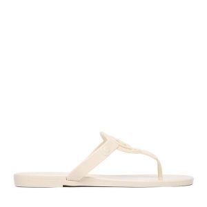 Japonki Nine West. Białe klapki Nine West, bez wzorów, bez obcasa. Za 79,99 zł.