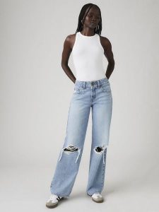 Levi's Dżinsy - Loose fit - w kolorze błękitnym rozmiar: W27/L34. Niebieskie jeansy Levi's®, z aplikacjami, z bawełny. Za 172,89 zł.