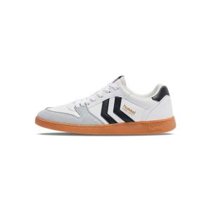 Buty halowe Hummel Perfekt Cl. Białe buty sportowe Hummel, bez wzorów, bez zapięcia, do piłki ręcznej. Za 213,00 zł.
