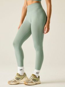 Dare 2b Legginsy funkcyjne "Don't Sweat It" w kolorze miętowym rozmiar: XS. Zielone legginsy Dare 2b, bez wzorów, z materiału, z podwyższonym stanem. Za 74,46 zł.