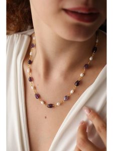 Pierres delicates Pozłacany naszyjnik z ametystami - dł. 43 cm rozmiar: onesize. Fioletowe naszyjniki Pierres delicates, z ametystem, pozłacane. Za 83,03 zł.