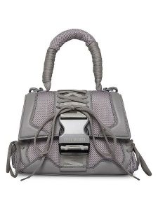Steve Madden Torebka w kolorze szarym - 23 x 16 x 9 cm rozmiar: onesize. Szare torebki klasyczne Steve Madden, bez wzorów, z materiału, przez ramię, bez dodatków. Za 219,08 zł.