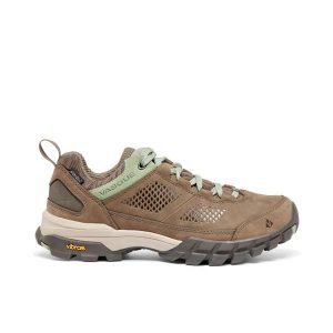 Damskie buty trekkingowe Vasque Talus At Ultradry Low. Brązowe buty trekkingowe VASQUE, bez zapięcia. W wyprzedaży za 628,80 zł.
