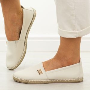 Beżowe lico espadryle damskie, półbuty Potocki 16374. Brązowe espadryle POTOCKI, bez wzorów, z jeansu, bez obcasa, na płaskiej podeszwie. Za 99,00 zł.