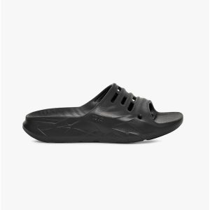 Klapki damskie Teva ApreTrail. Czarne klapki Teva, bez wzorów, bez obcasa. Za 169,99 zł.