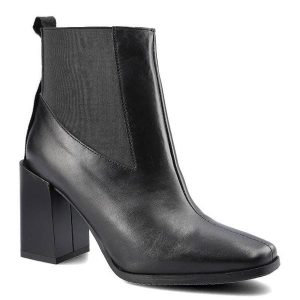 Botki damskie Karino, naturalna skóra licowa z elastyczną wstawką po boku cholewki oraz wysokim obcasem o geometrycznym kształcie, czarny, 3552-076-F. Czarne botki Karino, bez wzorów, ze skóry, bez obcasa, na obcasie, bez zapięcia. Za 258,30 zł.