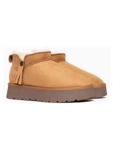ISLAND BOOT Botki "Ilonie" w kolorze jasnobrązowym rozmiar: 37. Brązowe botki Island Boot, bez wzorów, z materiału, bez obcasa, na platformie, bez zapięcia. Za 153,71 zł.
