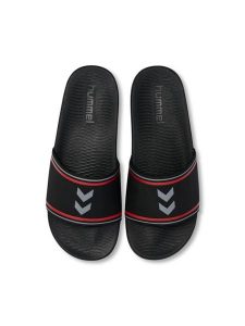 Klapki basenowe Hummel World 26. Niebieskie klapki Hummel, bez wzorów, bez obcasa. Za 100,00 zł.
