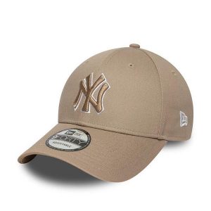 Czapka z daszkiem New Era New York Yankees Outline 9FORTY. Brązowe czapki New Era, bez wzorów, z materiału, klasyczne. Za 122,50 zł.