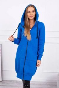Bluza ocieplana długa z kapturem chabrowa. Niebieskie bluzy KESI, l, bez wzorów, z bawełny, z kapturem. Za 313,67 zł.