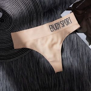 Figi brazyliany sportowe z elastycznym pasem Neige. Szare figi Intica, bez wzorów, z materiału. Za 49,00 zł.