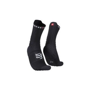 Skarpety biegowe Compressport Pro Racing Socks v4.0 Trail. Białe skarpetki Compressport, bez wzorów. Za 93,99 zł.