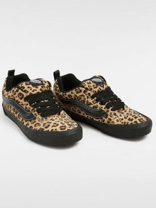 Vans Skórzane sneakersy "Knu Skool" w kolorze jasnobrązowo-czarnym rozmiar: 38. Brązowe trampki Vans, bez wzorów, bez zapięcia. Za 175,67 zł.