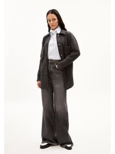 Armedangels Kurtka koszulowa "Almaraa" w kolorze czarnym rozmiar: L. Czarne kurtki ARMEDANGELS, l, bez wzorów, z bawełny, bez kaptura. Za 421,20 zł.