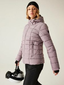 Dare 2b Kurtka narciarska "Blindside II" w kolorze fioletowym rozmiar: 42. Różowe kurtki sportowe Dare 2b, m, bez wzorów, bez kaptura, narciarskie. Za 358,48 zł.