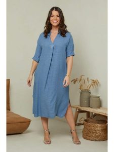 Curvy Lady Lniana sukienka w kolorze niebieskim rozmiar: 48/50. Niebieskie sukienki Curvy Lady, bez wzorów, ze lnu, klasyczne, bez kołnierzyka, bez ramiączek, midi. Za 215,21 zł.