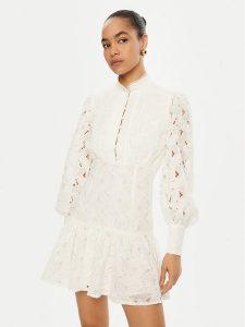 Bardot Sukienka koktajlowa 58421DB Écru Regular Fit. Kombinezony Bardot, bez wzorów, z bawełny, wizytowe, bez kołnierzyka, bez ramiączek. Za 379,99 zł.