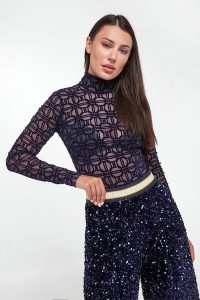 Body damskie tiulowe ELISABETTA FRANCHI. Body i gorsety Elisabetta Franchi, bez wzorów, z tiulu. W wyprzedaży za 798,85 zł.