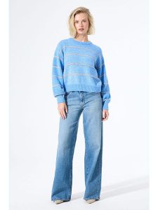 Garcia Sweter w kolorze błękitnym rozmiar: XS. Niebieskie swetry oversize Garcia, xs, bez wzorów, ze splotem, bez ramiączek. Za 100,75 zł.