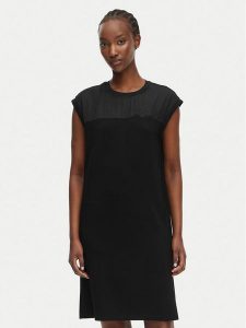 KARL LAGERFELD Sukienka codzienna B2W13033 Czarny Regular Fit. Czarne sukienki KARL LAGERFELD, na co dzień, l, bez wzorów, z wiskozy, bez kołnierzyka, bez ramiączek, proste. Za 665,99 zł.