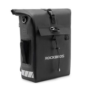 Sakwa rowerowa Rockbros z funkcją plecaka, wodoodporna, z zaczepem na kask 18l. Czarne torebki klasyczne ROCKBROS, bez wzorów, bez dodatków. W wyprzedaży za 255,00 zł.