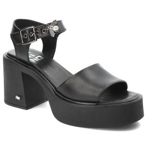 Czarne Sandały Karino Eleganckie Obuwie Damskie. Czarne sandały Karino, z aplikacjami, bez obcasa, na obcasie, bez zapięcia. Za 429,00 zł.