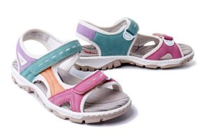 RIEKER 68866-92 multi, sandały damskie. Sandały Rieker, bez wzorów, bez obcasa, bez zapięcia. Za 255,92 zł.