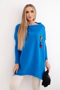 Bluza oversize z asymetrycznymi bokami chabrowa. Niebieskie bluzy KESI, l, bez wzorów, z bawełny, bez kaptura. Za 209,11 zł.