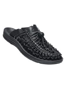 Keen Skórzane klapki "Uneek - Limited Edition" w kolorze czarnym rozmiar: 39. Czarne klapki Keen, bez wzorów, ze skóry, bez obcasa. Za 144,92 zł.