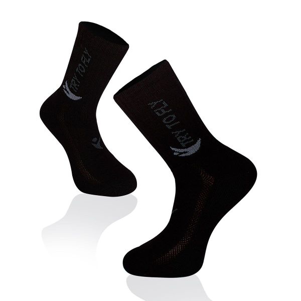 Skarpety tenisowe bawełniane czarne. Czarne skarpetki TRY TO FLY, bez wzorów, z bawełny. W wyprzedaży za 53,72 zł.