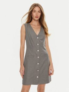 Guess Sukienka koktajlowa Doris W4BK11 WGIF2 Szary Slim Fit. Szare kombinezony Guess, xl, z aplikacjami, z syntetyku, wizytowe, bez kołnierzyka, bez ramiączek. Za 299,99 zł.