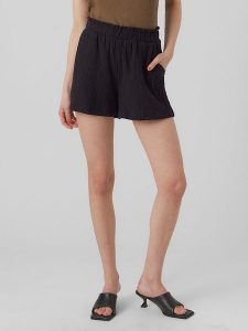 Vero Moda Szorty w kolorze czarnym rozmiar: M. Czarne szorty Vero Moda, bez wzorów, z bawełny. Za 79,45 zł.
