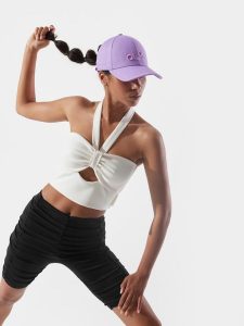 4F Crop-top z materiałów z recyklingu damski 4F x Anna Lewandowska L. Czarne topy 4f, l, bez wzorów, z dzianiny, sportowe, bez kołnierzyka, bez ramiączek. Za 149,99 zł.