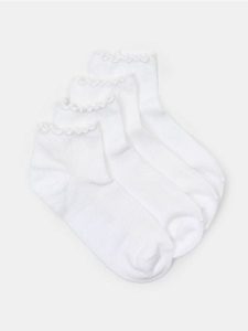 Skarpetki z falbaną 4 pack - biały. Białe skarpetki Sinsay, bez wzorów. Za 12,99 zł.