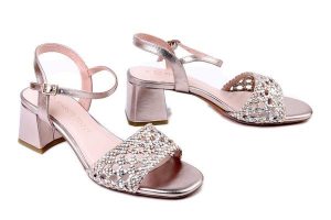 MARCO TOZZI 2-28382-44 532 rose met. comb , sandały damskie. Szare sandały Marco Tozzi, bez wzorów, z gumy, bez obcasa, na obcasie, bez zapięcia. Za 249,90 zł.