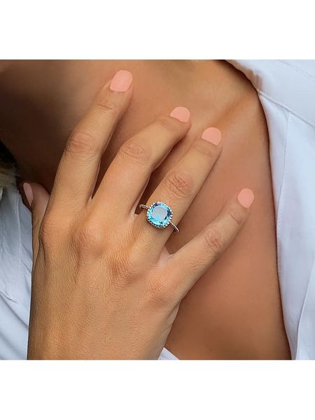 Les Petites Précieuses Srebrny pierścionek z topazem rozmiar: 52. Szare pierścionki Les Petites Précieuses, z topazem, srebrne. Za 195,99 zł.