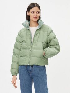 Helly Hansen Kurtka zimowa Reversible 53611 Zielony Regular Fit. Zielone kurtki Helly Hansen, na zimę, xs, bez wzorów, z syntetyku, bez kaptura. Za 599,99 zł.