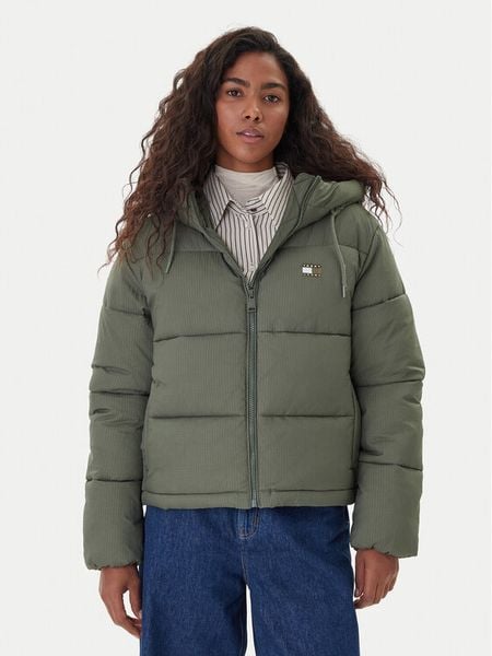 Tommy Jeans Kurtka zimowa DW0DW21625 Zielony Regular Fit. Zielone kurtki Tommy Jeans, na zimę, l, bez wzorów, z jeansu, bez kaptura. Za 599,99 zł.