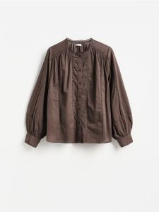 Koszula z ażurowymi wstawkami - szary. Szare koszule Reserved, l, w ażurowe wzory, z bawełny, bez kołnierzyka, bez ramiączek. Za 129,99 zł.