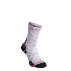 Skarpety turystyczne damskie Smartwool Hike Targeted Cushion Crew Socks. Fioletowe skarpetki Smartwool, bez wzorów. Za 81,99 zł.