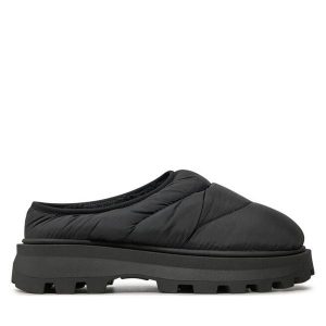 Śniegowce Steve Madden. Czarne buty zimowe Steve Madden, bez obcasa, bez zapięcia. Za 469,99 zł.