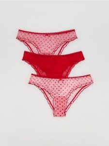 Siateczkowe majtki figi 3 pack - pastelowy róż. Czerwone figi Reserved, bez wzorów. Za 59,99 zł.