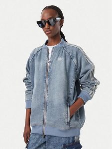 Adidas Kurtka jeansowa Sst KQ6473 Niebieski Oversize. Niebieskie kurtki ADIDAS, m, bez wzorów, z bawełny, bez kaptura. Za 399,99 zł.