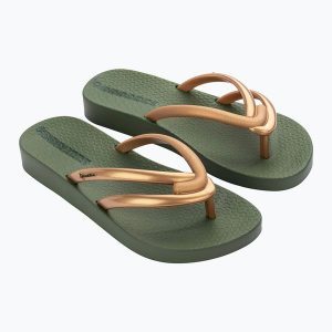 Japonki damskie Ipanema Comfy. Zielone klapki Ipanema, bez wzorów, bez obcasa. Za 79,99 zł.