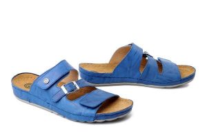 DR. BRINKMANN 700745-05 blau, klapki damskie. Niebieskie klapki Dr. Brinkmann, bez wzorów, ze skóry, bez obcasa. Za 263,42 zł.